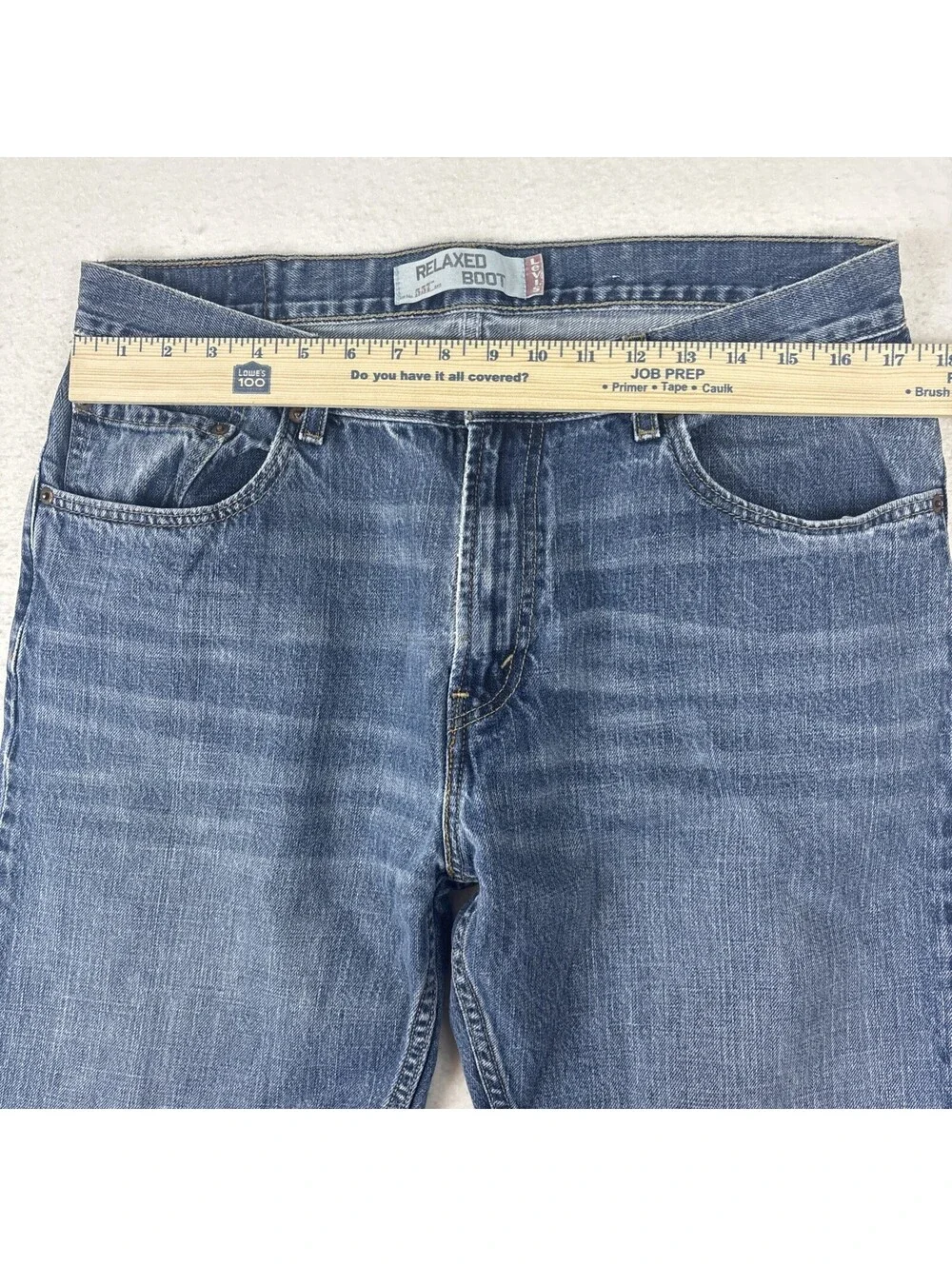 Vintage Levi's 557 Jeans Mens 34x32 Blue Relaxed Boot Denim Y2K Whiskers Faded